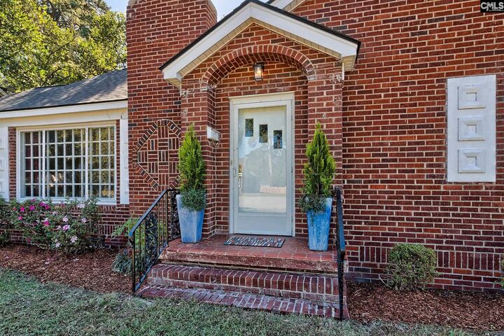 Property Photo:  815 Lafayette  SC 29033 