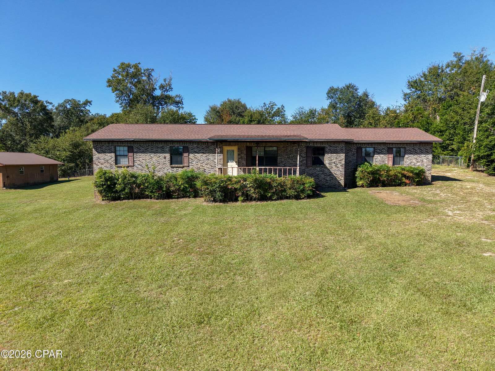 Property Photo: 2191 Mohawk Trail FL 32460
