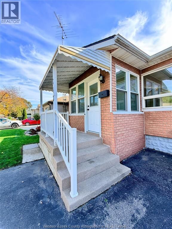 Property Photo:  643 Hildegarde  ON N8X 2Z7 