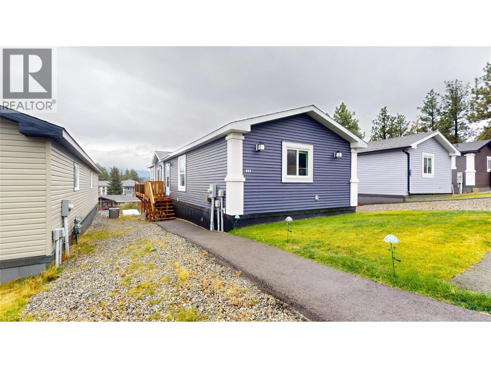 Property Photo:  517 Pagurut Avenue West  BC V1C 0G5 