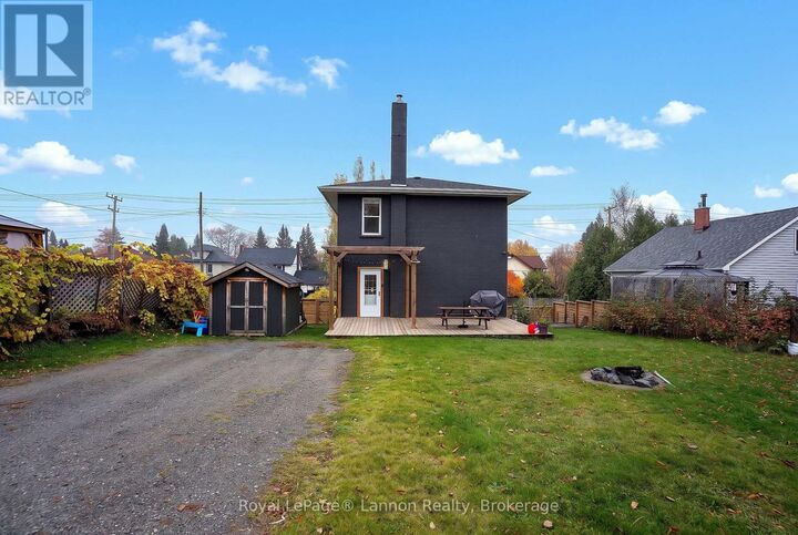 Property Photo: 238 Algoma Street North ON P7A 5A4