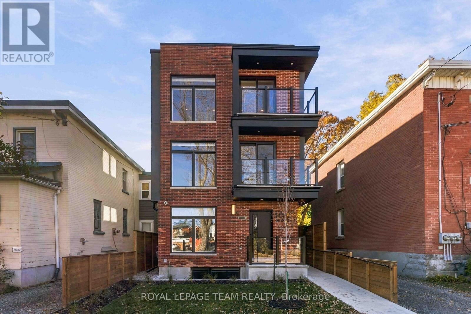 Property Photo:  100 Hamilton Avenue North 3  ON K1Y 1B9 