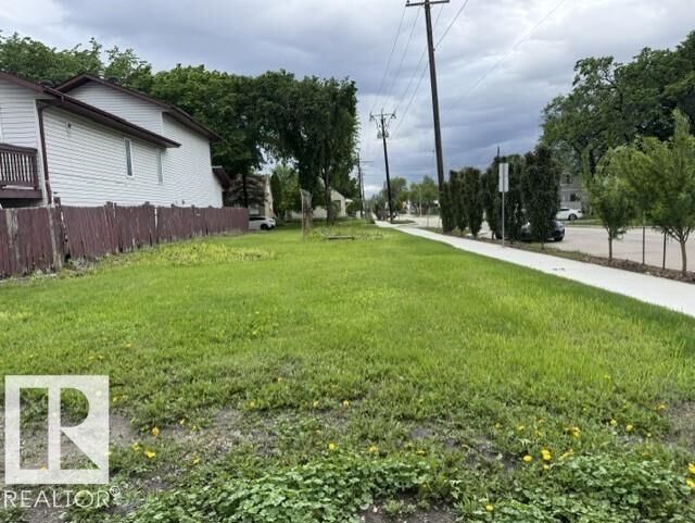 Property Photo:  11447 90 St NW  AB T5B 3X8 