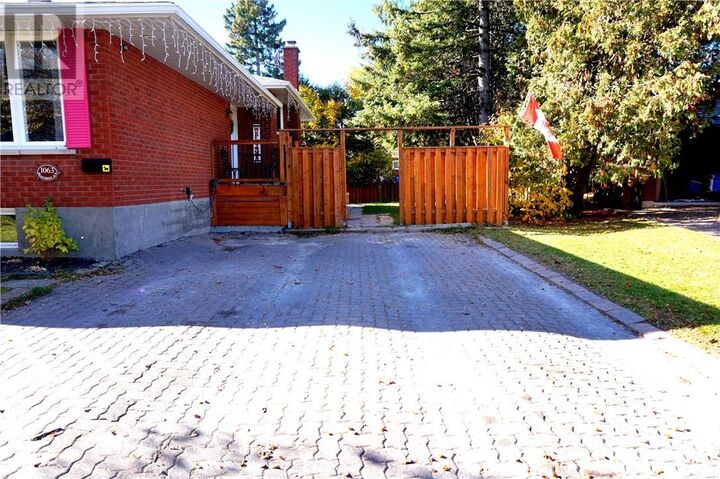 Property Photo: 1063 Beaumont Avenue ON P3A 3G7