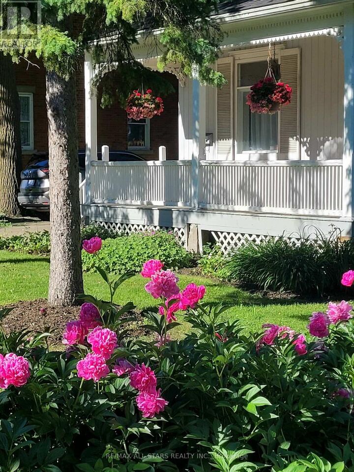 Property Photo:  114 Main Street  ON L3R 2G2 