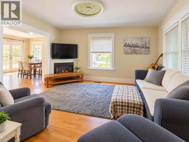 Property Photo: 50 East 40 Avenue BC V5W 1L4