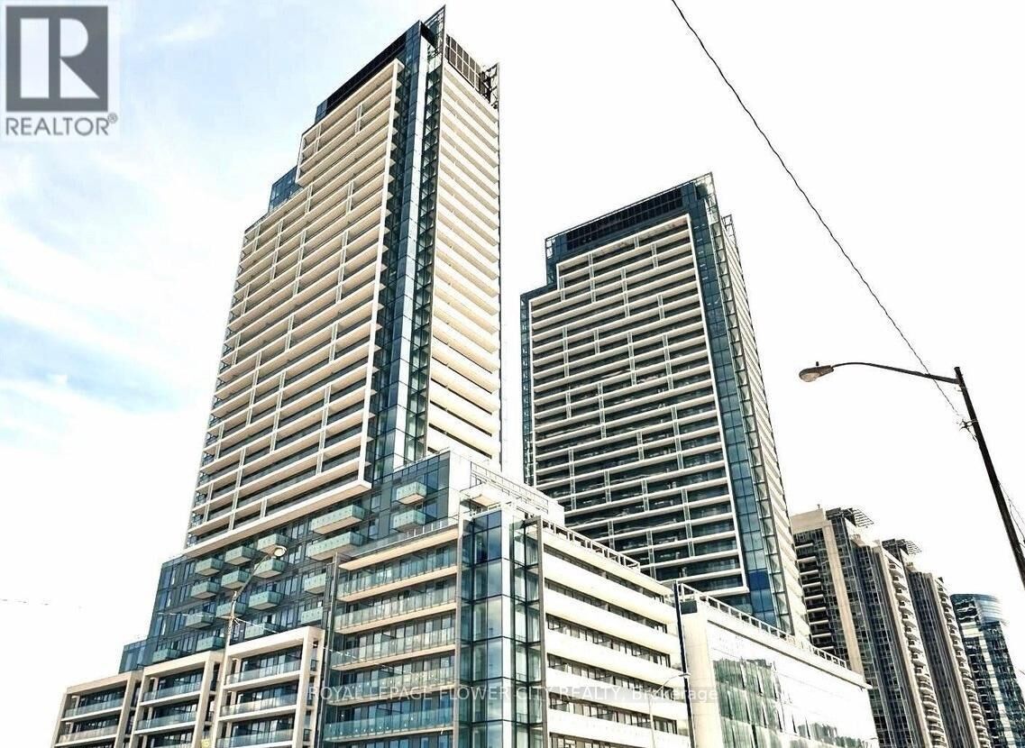 Property Photo: 7 Golden Lion Heights 1112 ON M2M 0C1