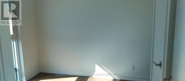 Property Photo:  30 Tretti Way 417  ON M3H 0E3 