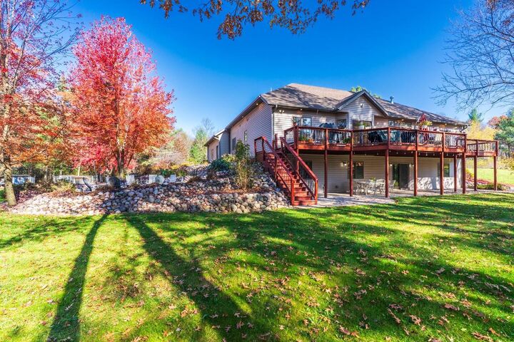 Property Photo:  5530 Washington Street  WI 54494 