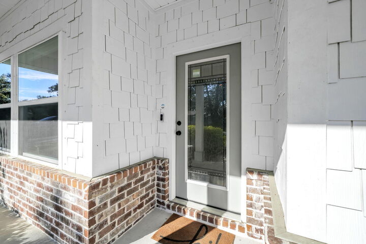 Property Photo:  236 NE Greenbrier Circle  FL 32547 