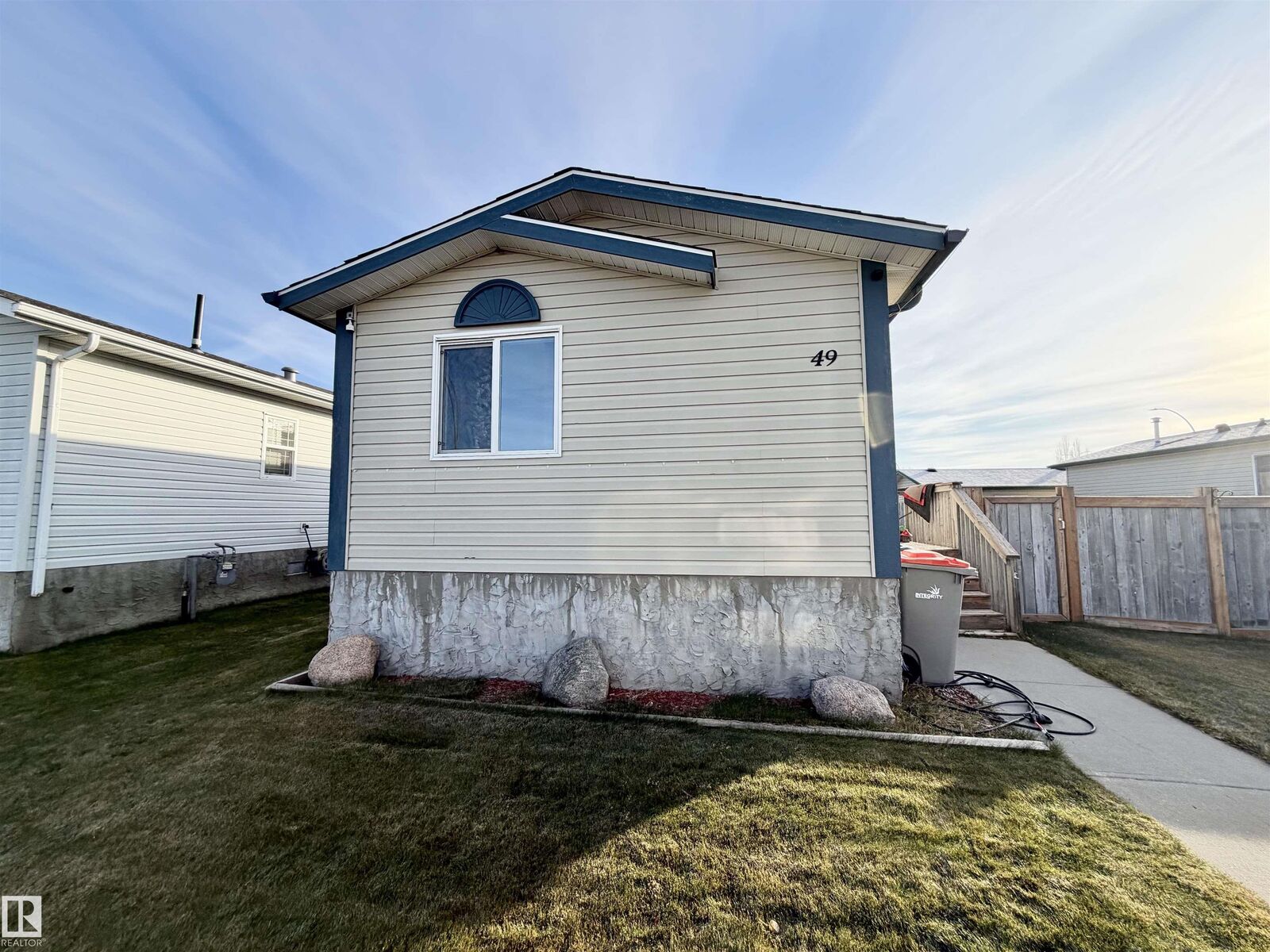 Property Photo: 49 Jutland Crescent AB T7Z 0A3