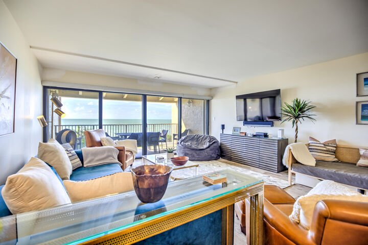 Property Photo:  1133 W Ocean Drive 4  FL 33051 