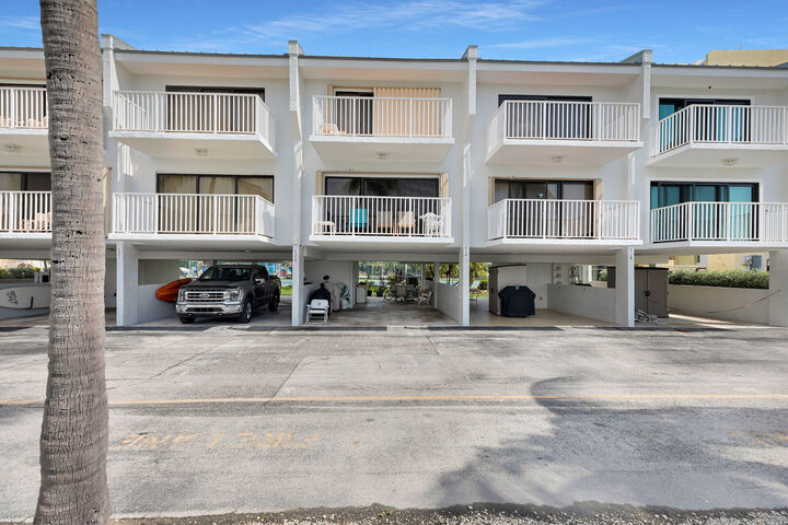 Property Photo:  88540 Overseas Highway 719  FL 33070 