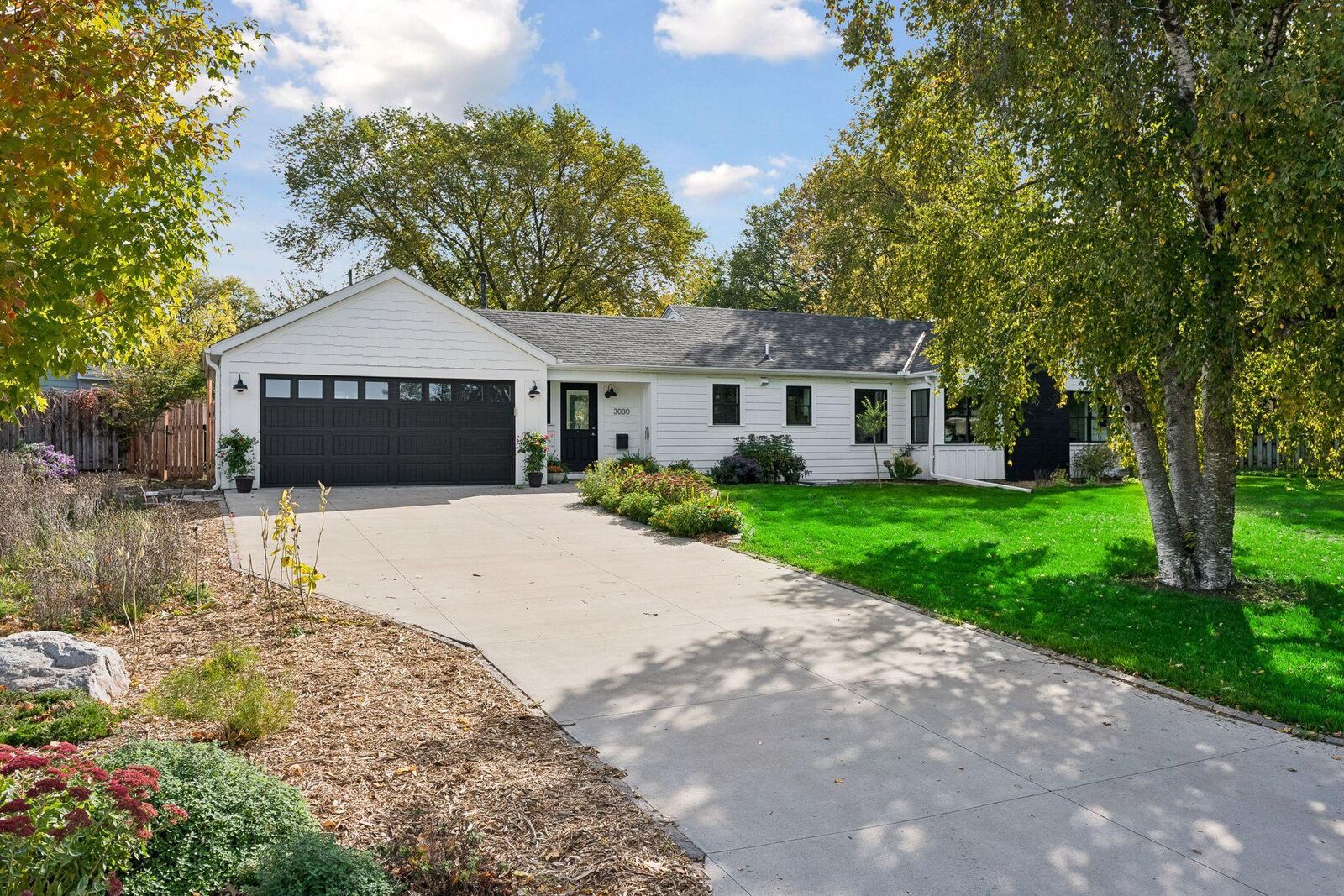 Property Photo: 3030 Quail Avenue N MN 55422