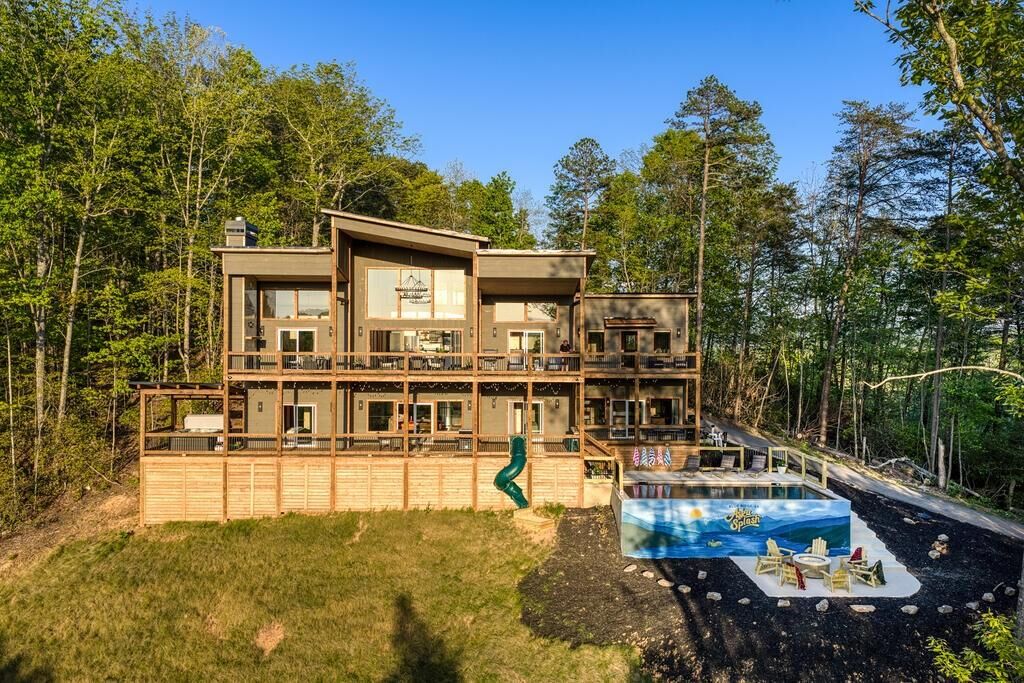 Property Photo: 356 Mountain Ridge Drive GA 30513
