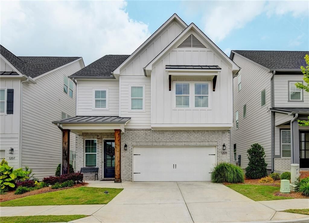 Property Photo:  1205 Westshore Drive  GA 30041 