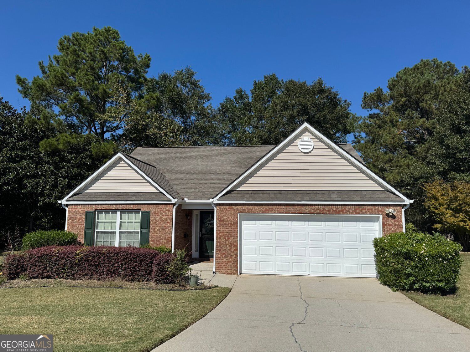 Property Photo:  530 Mockingbird Lane  GA 30052 