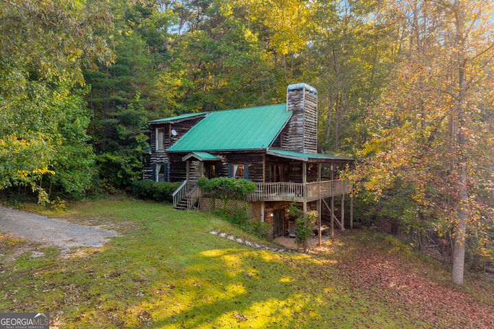 Property Photo:  380 White Pine Circle  GA 30535 