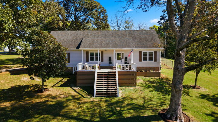 Property Photo: 220 County Road 265 TN 37826