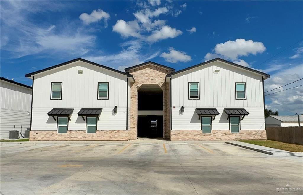 Property Photo: 720 Ragland Road 2 TX 78572