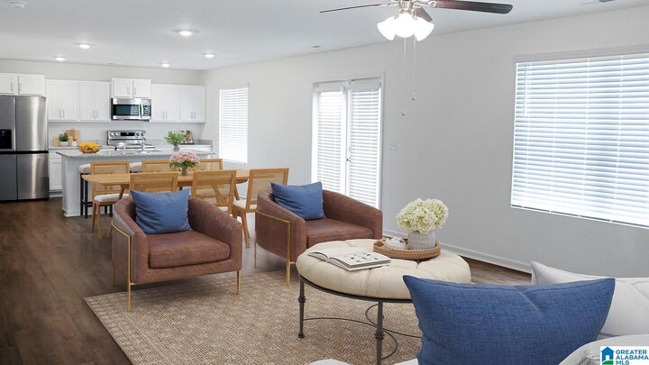 Property Photo: 628 Aberdeen Trace AL 35040