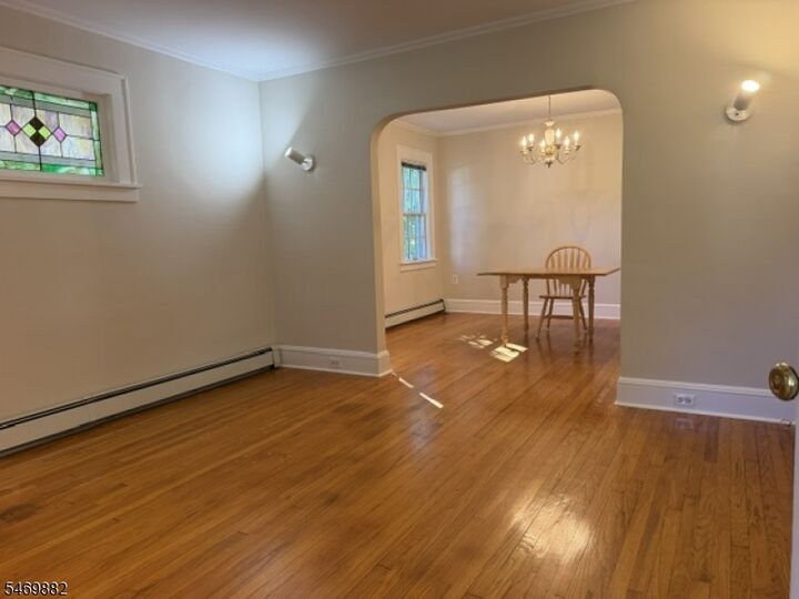 Property Photo:  92 Chamberlain Pl  NJ 07432 