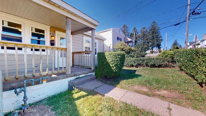 Property Photo: 642 Harrison Street PA 18201