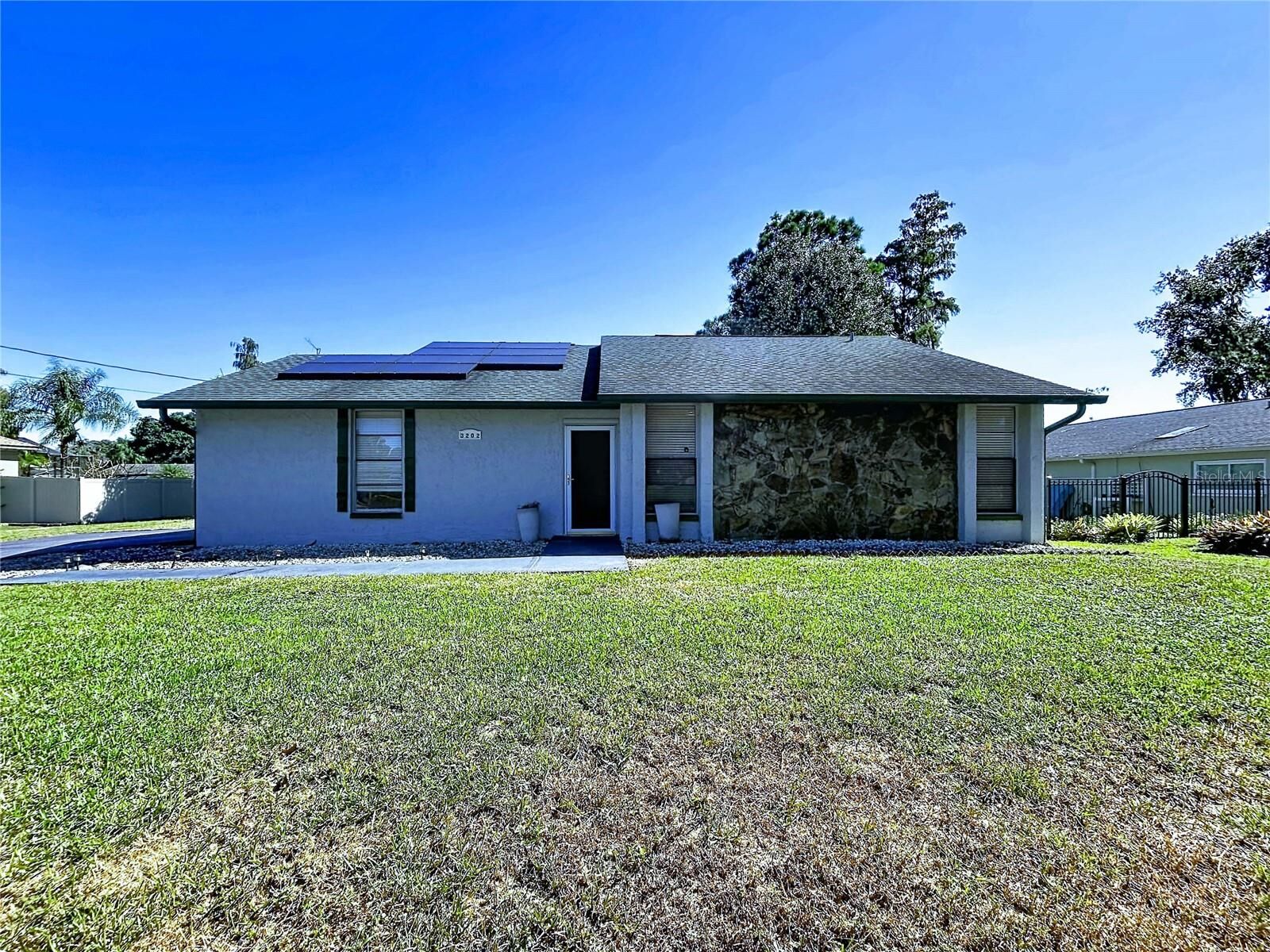 Property Photo:  3202 Pine Shadow Drive  FL 34639 