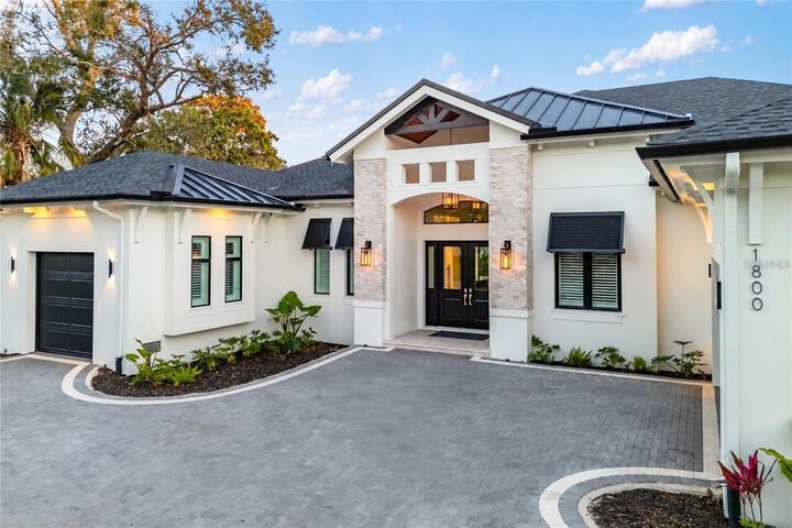 Property Photo:  1800 Webber Street  FL 34239 
