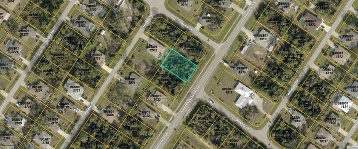 Property Photo: S Chamberlain Boulevard FL 34286