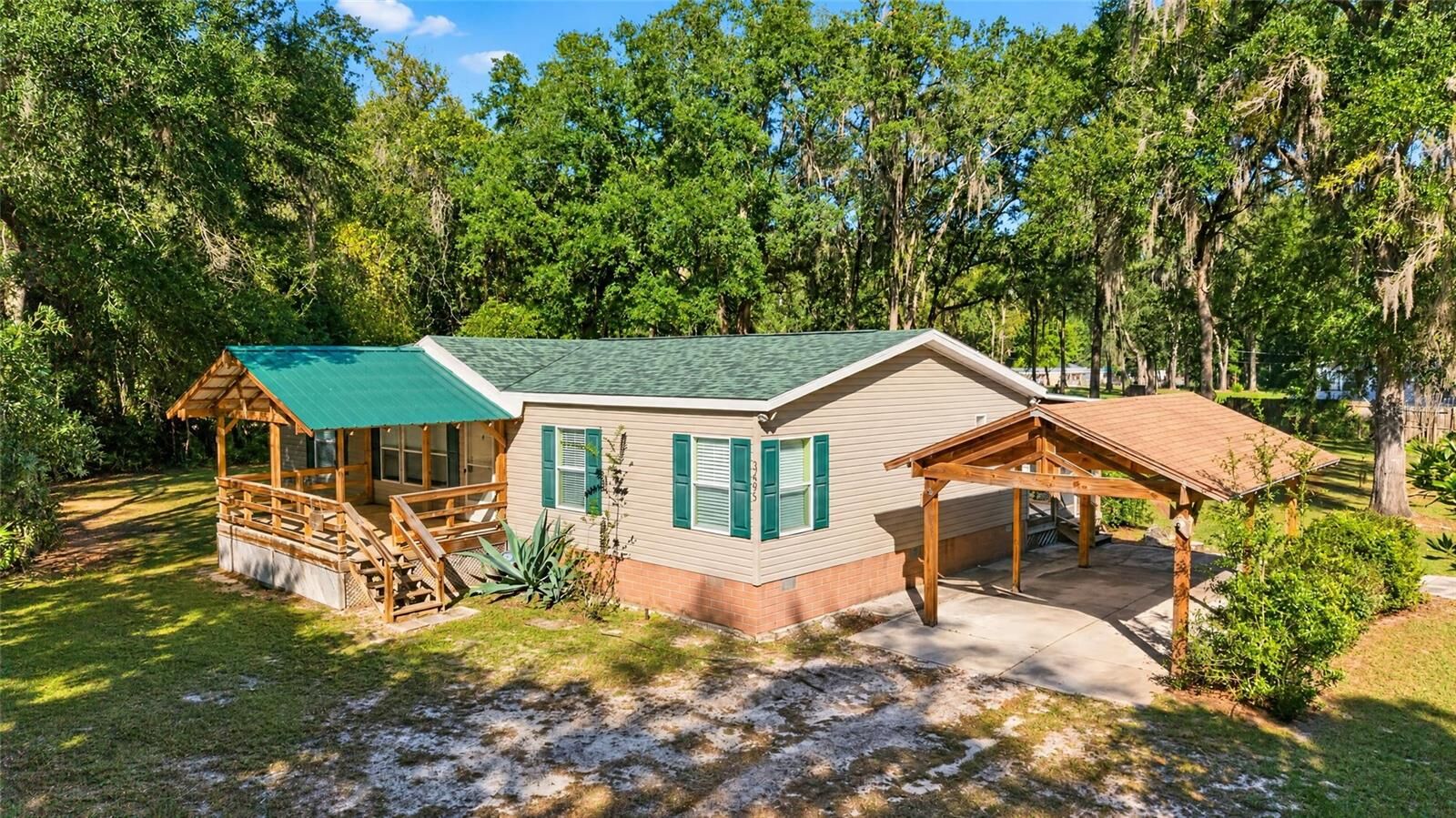 Property Photo:  3495 NE 132nd Place  FL 32617 