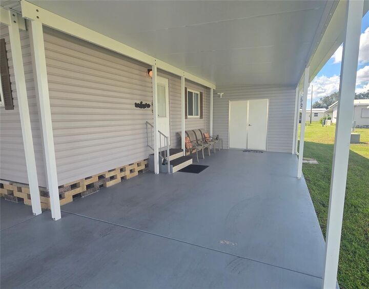 Property Photo: 5316 53rd Avenue E N9 FL 34203