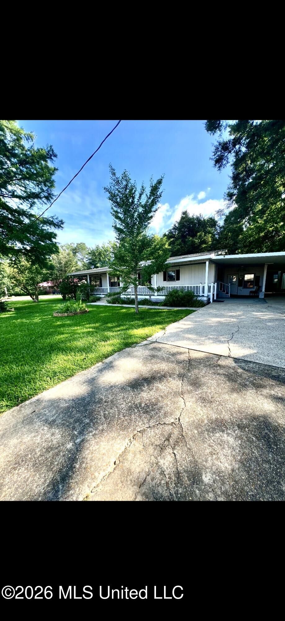 Property Photo: 303 N Main Street MS 39119