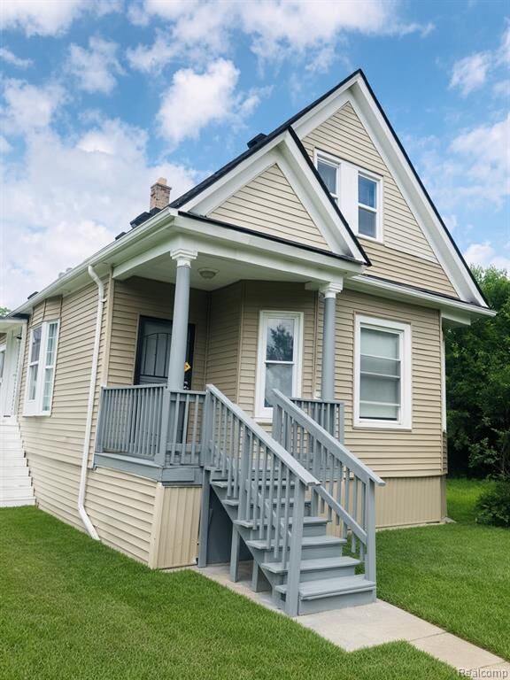 Property Photo: 6047 Hartford Street MI 48210 1371
