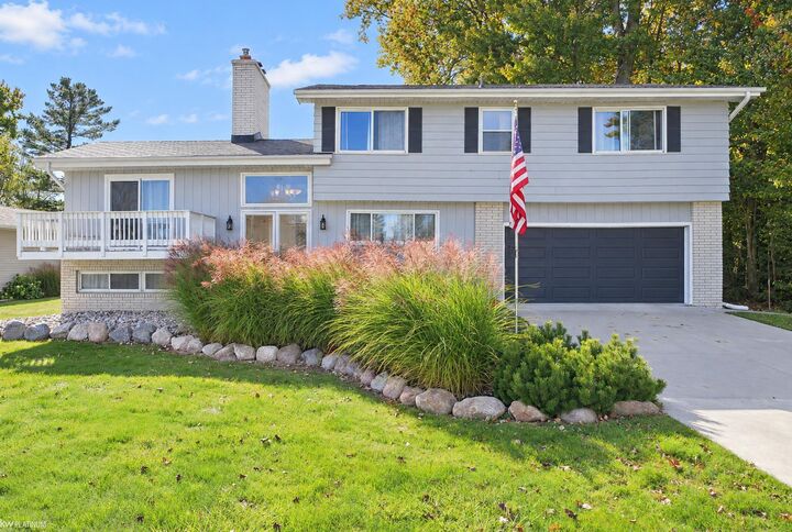 Property Photo: 6259 Wildrose Lane MI 48059