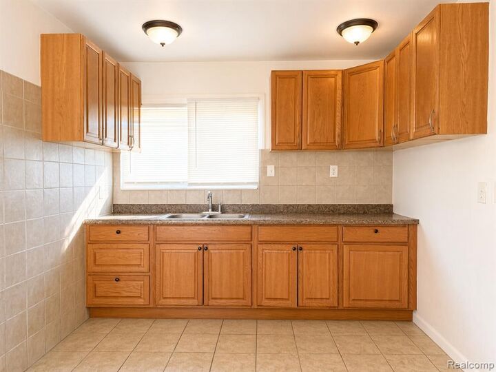 Property Photo:  2056 Collingwood Street  MI 48206 1536 