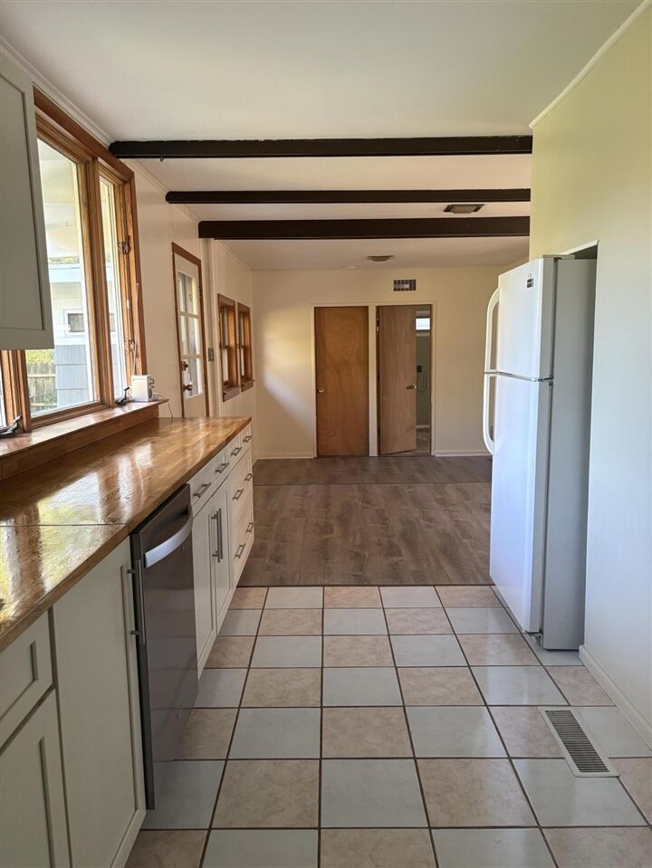 Property Photo:  2565 Carmel Street  MI 48104-6505 