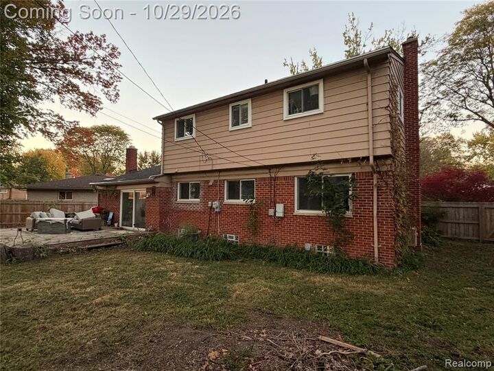 Property Photo: 28705 Carmel Ct Court MI 48076 2321