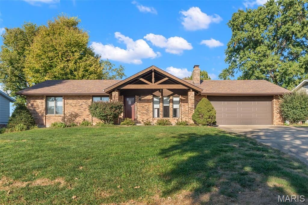 Property Photo: 1115 E 1st Street MO 63090