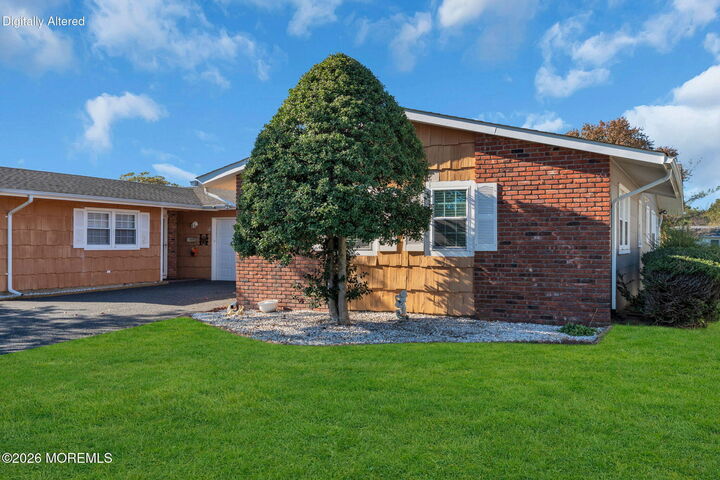 Property Photo:  54 Darley Circle  NJ 08724 