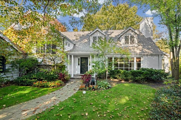 Property Photo: 361 N Deere Park Drive E IL 60035
