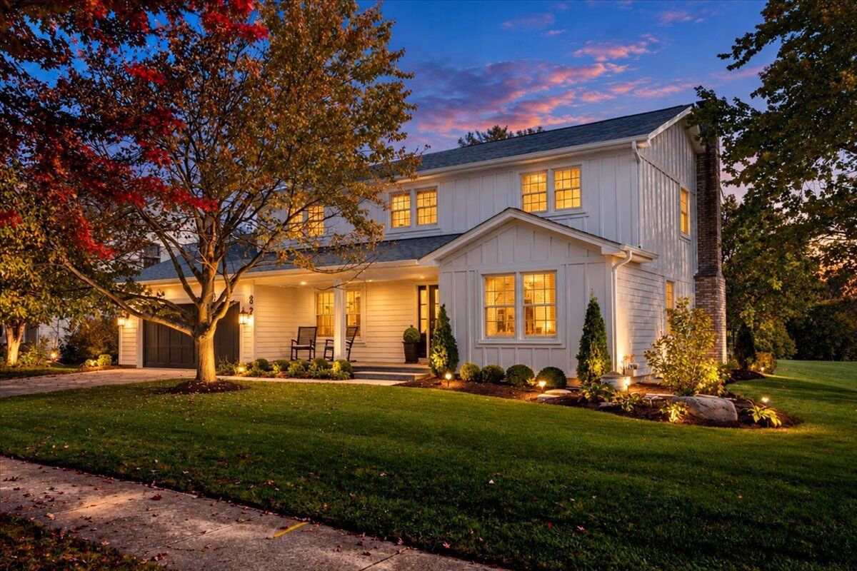 Property Photo: 82 S Stauffer Drive IL 60540