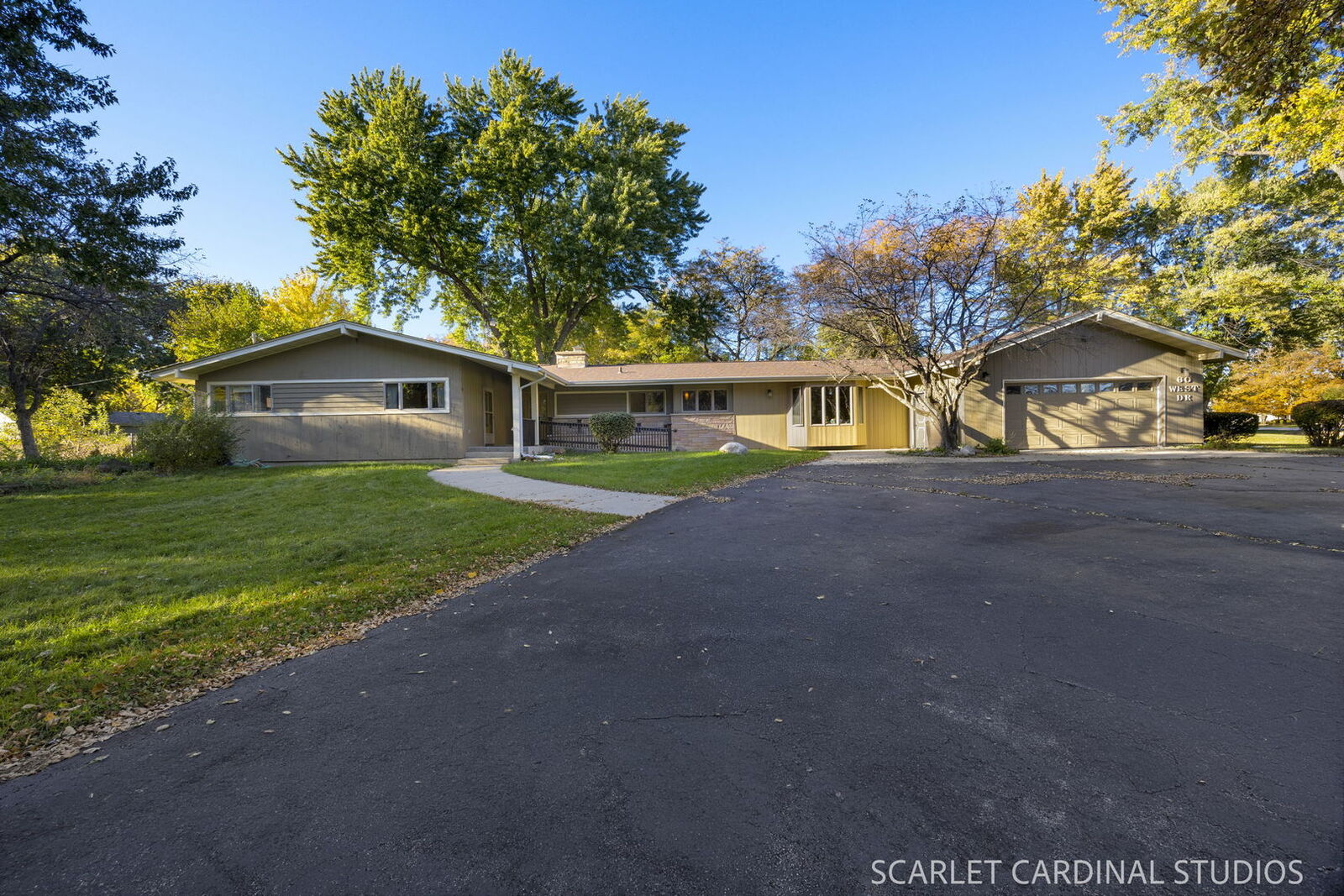Property Photo: 60 S West Drive IL 60543