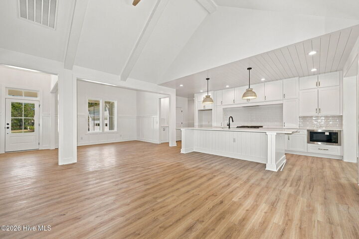 Property Photo:  725 Breezewood Drive SE  NC 28422 