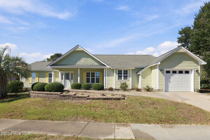 Property Photo:  405 Emerald Circle  NC 28594 