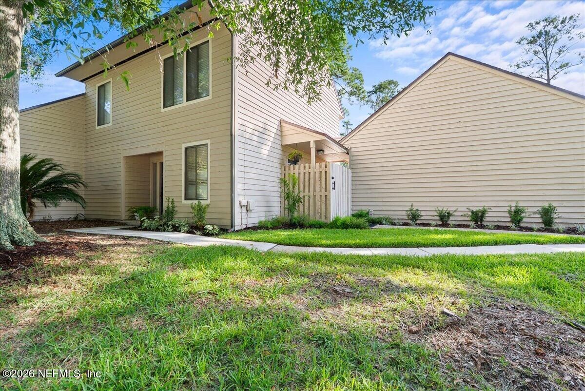Property Photo:  4107 Piney Branch Court  FL 32257 