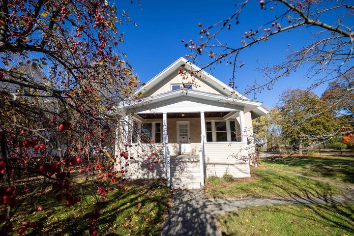 Property Photo:  549 West Street  NH 03431 