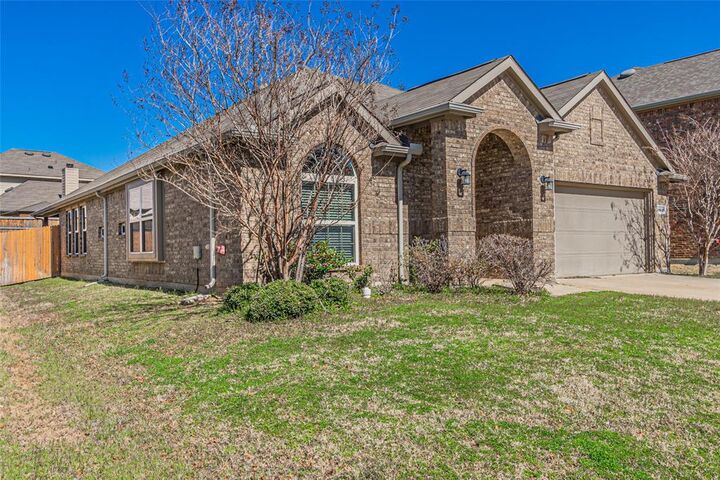 Property Photo:  16509 Amistad Avenue  TX 75078 