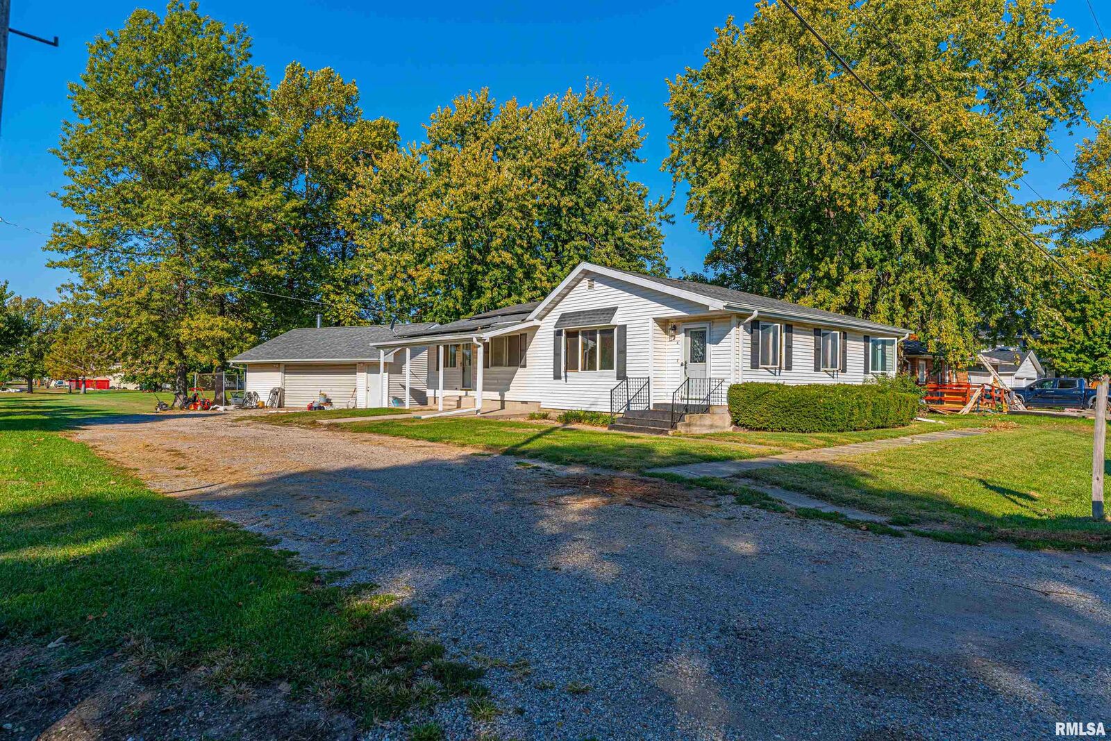 Property Photo:  504 S Race Street  IL 61723 