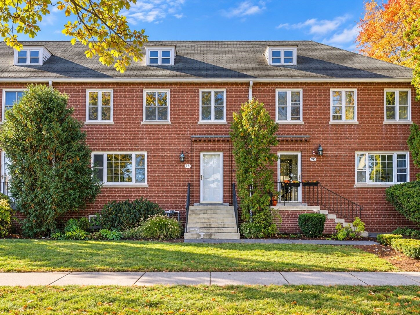 Property Photo:  9 Elm Rd B  MA 01434 